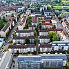 (Archivbild) Grundsteuer zahlen nur Eigentümer von Häusern? Falsch! Die Steuer wird auf die Mieten umgelegt, sodass sich von einer ...