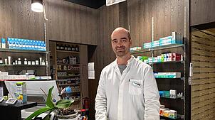 Christoph Behrendt ist Inhaber von vier Apotheken in VS. In Sachen Antibiotika zeichne sich noch kein Mangel ab, sagt er, ist aber ...