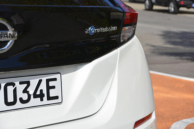 E-Mobil, E-Nummer: Elektroautos erkennt man am Kennzeichen. Hinter den Ziffern befindet sich noch ein zusätzliches E.