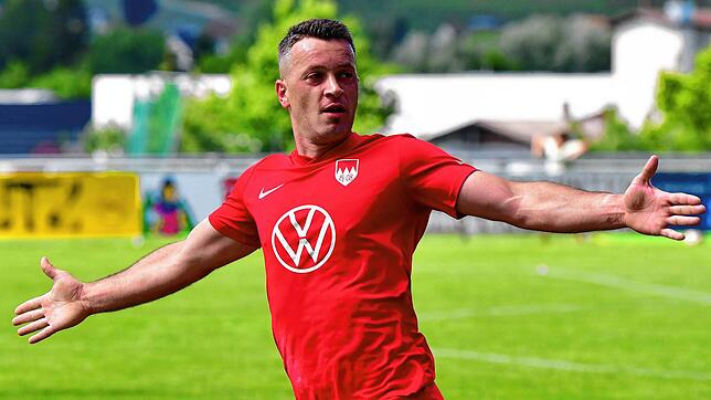 Da ist er wieder: Torjäger Nexhdet Gusturanaj wechselt vom FC Tiengen 08 zum VfB Waldshut.