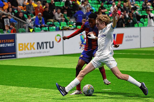 Bild 26: Europas beste U-15-Fußball-Teams in Friedrichshafen! Unsere besten Bilder vom MTU-Cup, Teil 1!