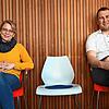 Im Wartezimmer ihrer Praxis: die Allgemeinmediziner Maren Schwarz-Erfurth und Detlef Hoernecke.