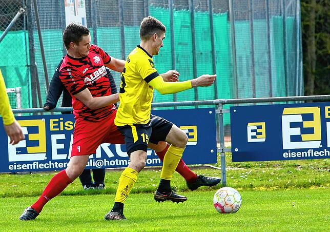 Bild 21: Die besten Bilder vom Linzgauderby zwischen FV Walbertsweiler-Rengetsweiler und SV Denkingen