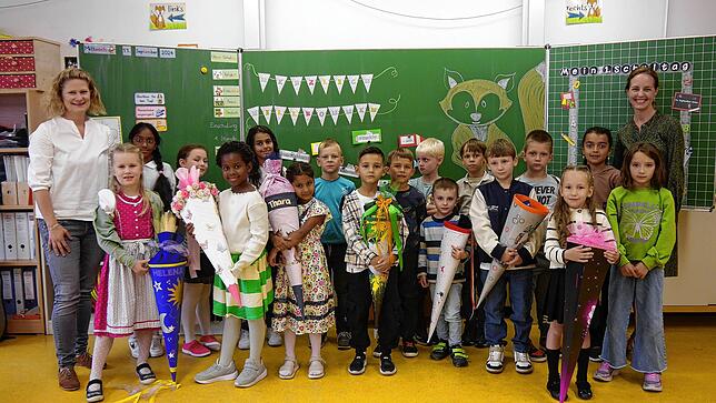 Überlingen Burgbergschule, Klasse 1/2d mit ihren Klassenlehrerinnen Katharina Niederreiner und Nicole Raffin