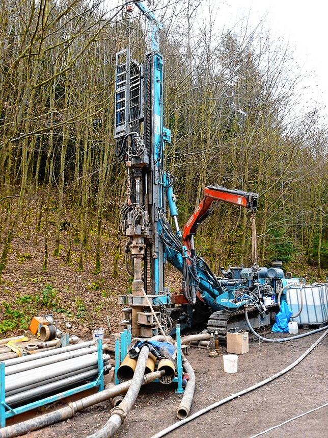 Rund 80 Bohrungen mit einer Tiefe von insgesamt rund 3000 Metern wurden im Rahmen der Planungen für den Abschnitt 6 der A 98 zwischen ...