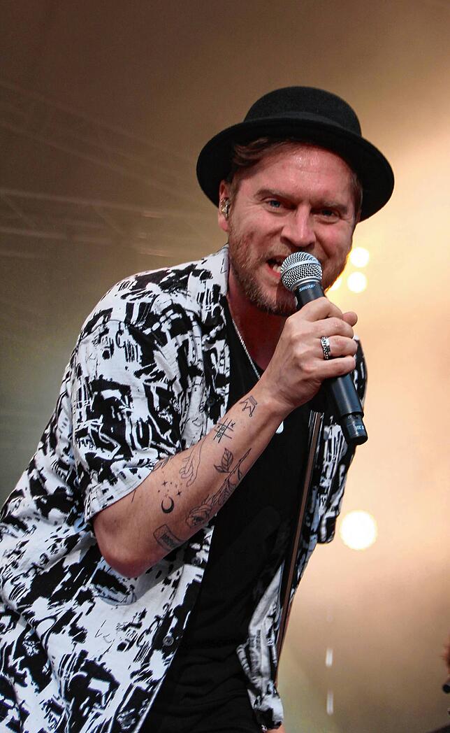 Für Singer-Songwriter Johannes Oerding ist es der zweite Auftritt auf dem Schlossplatz. Er steht am 27. Juni auf der Bühne.