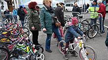 Bild : Über Fahrräder auf dem Fahrradmarkt in Tiengen: Ein Paradies für Radliebhaber