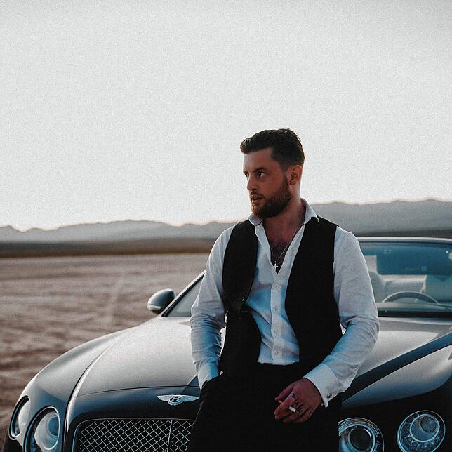 Rapper Bausa soll die Konzertreihe auf dem Hohentwiel 2021 beenden. Er hat jüngst ein neues Album veröffentlich.