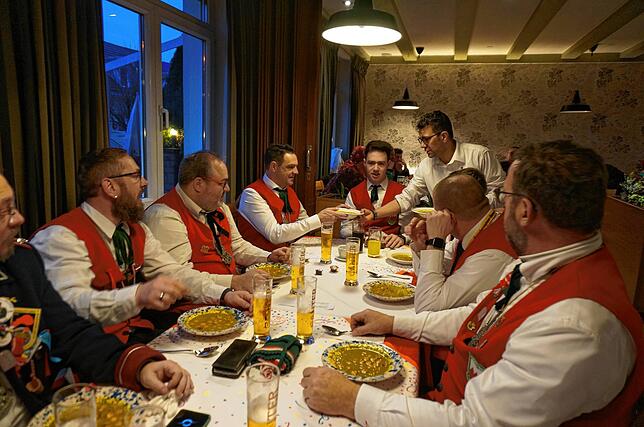 Bild 8: Tiengen im Fasnachttrubel