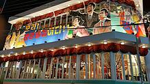Der Laden, über den in Seoul gerade jeder redet: Die Front des Mottorestaurants &bdquo;The Pyeongyang Pub&ldquo; in Südkoreas ...