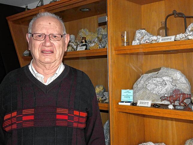 Der Hobbygeologe Franz Falkenstein, der im Untergrund zahlreicher Gemeinden in der Region viele steinerne Besonderheiten entdeckte, ...