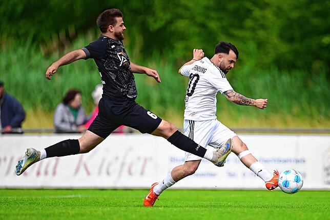 Bild 24: Meister FC Wolfenweiler-Schallstadt besiegt Vizemeister SV 08 Laufenburg mit 4:2 – wir haben Fotos!