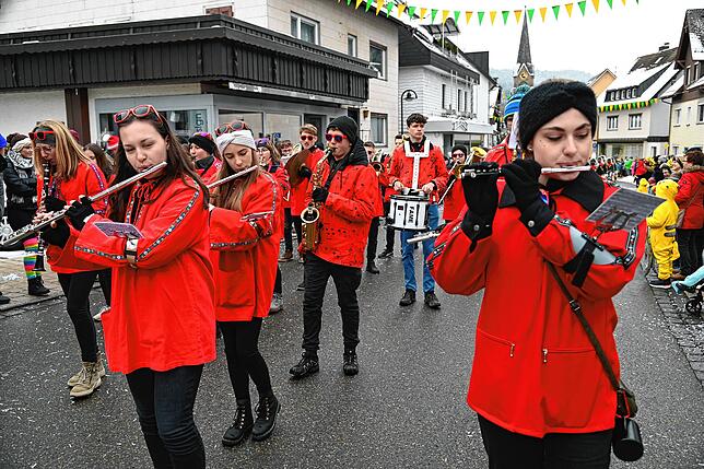 Bild 4: 50+1 Jahre Narrengilde Pfrieme-Stumpe Tennenbronn Kinderumzug