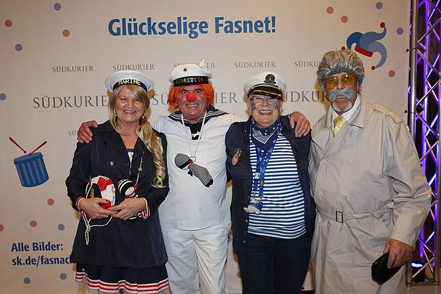 Bild 6: An der SÜDKURIER-Fotowand: Das sind die Gäste der Fernsehfasnacht (Teil 1)