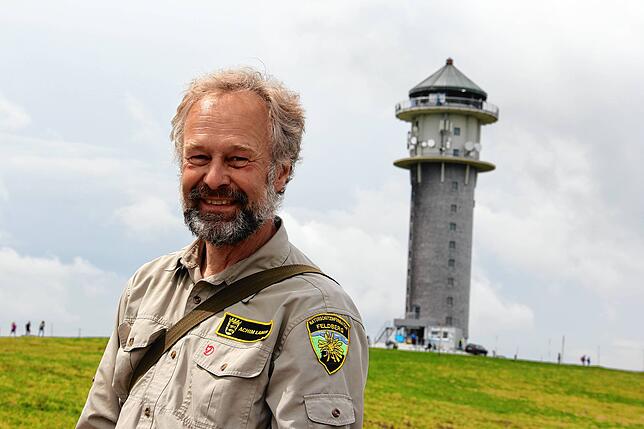 Achim Laber, der Ranger vom Feldberg, trifft im Naturschutzgebiet auch oft auf „Wildcamper“.