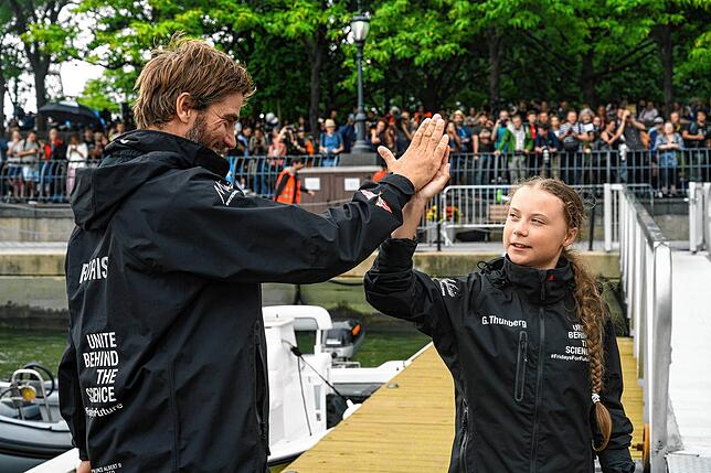Ein starkes Team Greta Thunberg mit Boris Herrmann nach ihrer Ankunft in New York.