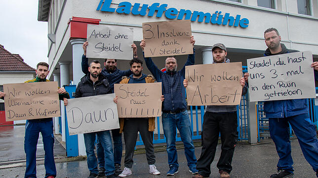 Die Belegschaft der Lauffenmühle ist sauer und macht das Management des Lauchringer Textilherstellers für das Scheitern des ...