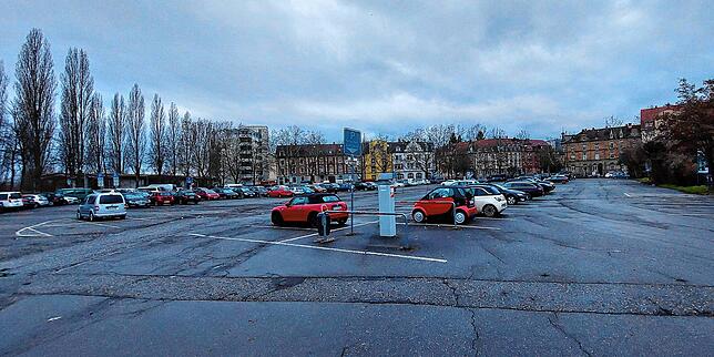 Wenn auf dem Döbele das neue Wohnquartier samt Parkhaus gebaut wird, entfällt ein Großteil der Parkgebühren, die bislang durch die ...