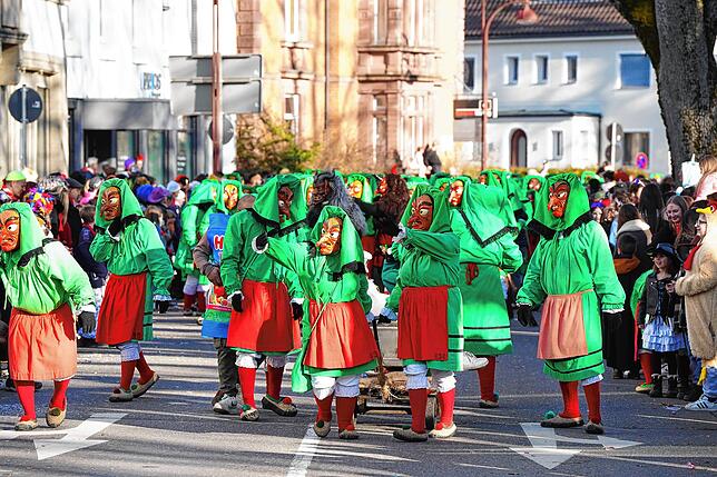 Bild 2: Fasnet in Villingen: Die besten Bilder vom spektakulären Umzug 2025!