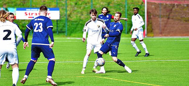 Bild 12: SV 08 Laufenburg II besiegt den VfB Waldshut mit 5:3 &ndash; und wir haben Bilder!