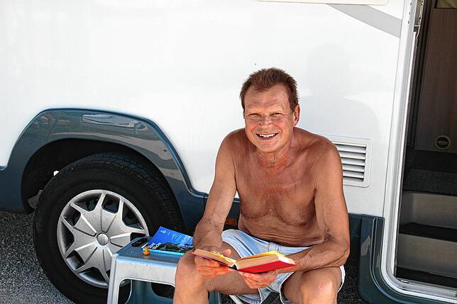 Manfred Rohn auf dem Campingplatz in der Kurt-Hahn-Straße.