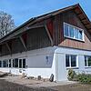In diesem ehemaligen Firmengebäude in der Schramberger Straße in St. Georgen solleb Mitte April geflüchtete Menschen untergebracht ...