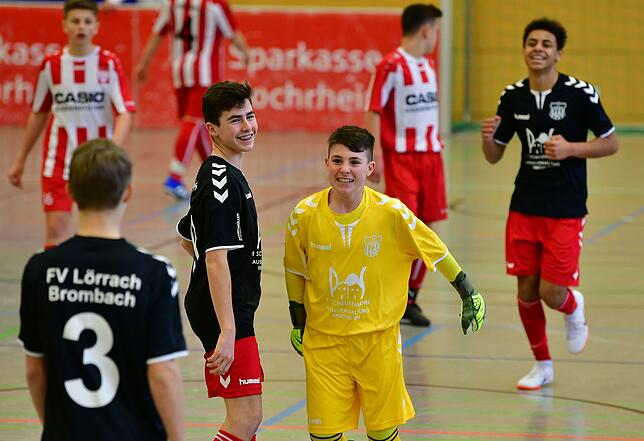 Bild 16: U15 des FV Lörrach-Brombach macht durch ein 8:1 gegen den FC Tiengen 08 den Gruppensieg klar