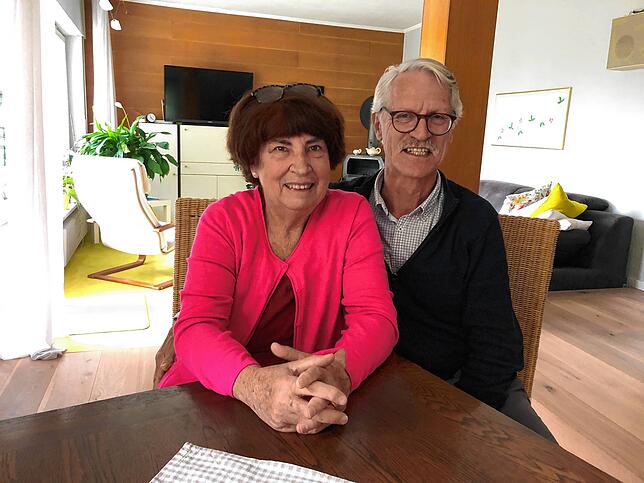 Gisela und Willy Riegger werden sich die Show am Samstagabend gemütlich auf dem heimischen Sofa ansehen.