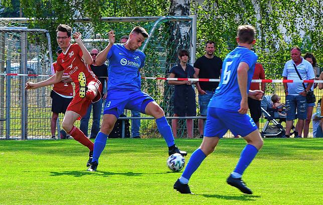 Bild 40: SV Jestetten qualifiziert sich durch ein 5:0 gegen den TuS Efringen-Kirchen für die Hauptrunde im SBFV-Rothauspokal &ndash; und wir haben Bilder!