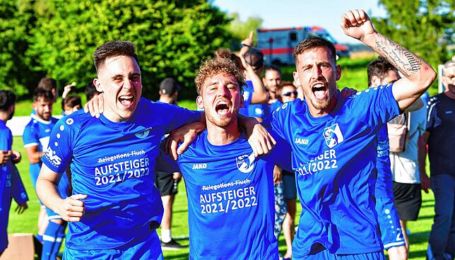Bild 42: Weitere Impressionen vom 3:2-Sieg des FC Erzingen zum Landesliga-Aufstieg gegen den FC Emmendingen