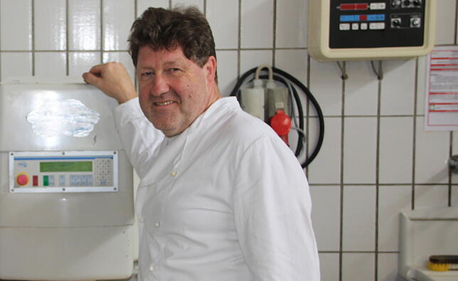 Auch der Engener Bäckerei-Unternehmer Jürgen Waldschütz muss immens steigende Kosten in Kauf nehmen.