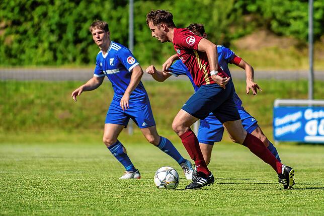 Bild 21: FC Weizen legt im Abstiegsspiel zur Kreisliga B ein 3:0 gegen FC Huttingen vor &ndash; wir haben Bilder!