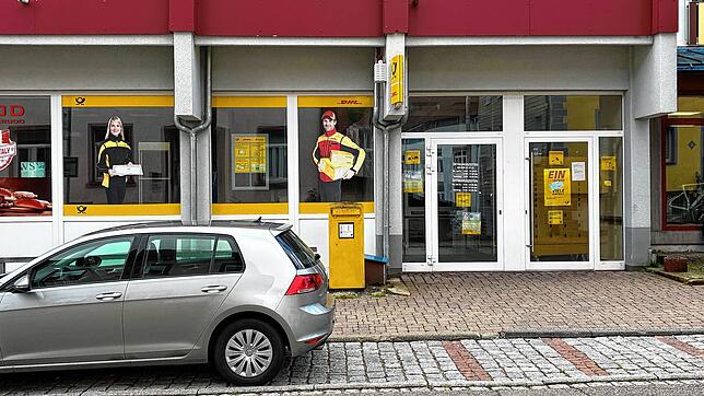 Seit Mitte Juli ist die Postfiliale geschlossen. Die Stadt Furtwangen ist im Gespräch mit der Deutschen Post wegen einer Folgelösung, ...