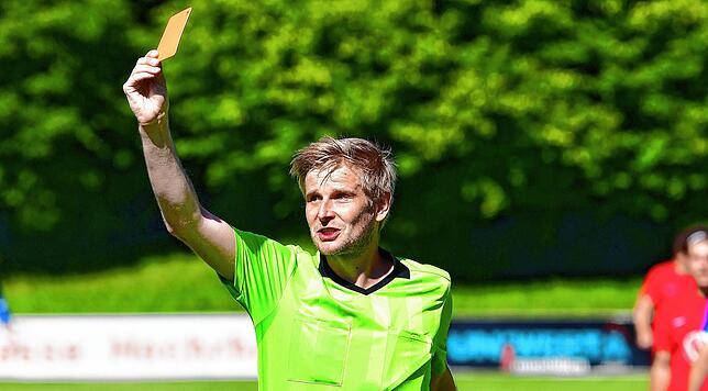 Engagiert für neue Kollegen: Schiri-Obmann Ramon Leisinger forciert die Ausbildung neuer Schiedsrichter im Fußball.