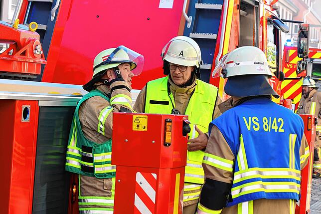 Bild 13: Die Feuerwehr Villingen demonstriert ihr Können bei der Hauptprobe