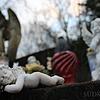 Ein schlafender Engel an einer Grabstätte für Sternenkinder auf dem Friedhof in Überlingen. Als Sternenkinder werden Kinder bezeichnet, ...