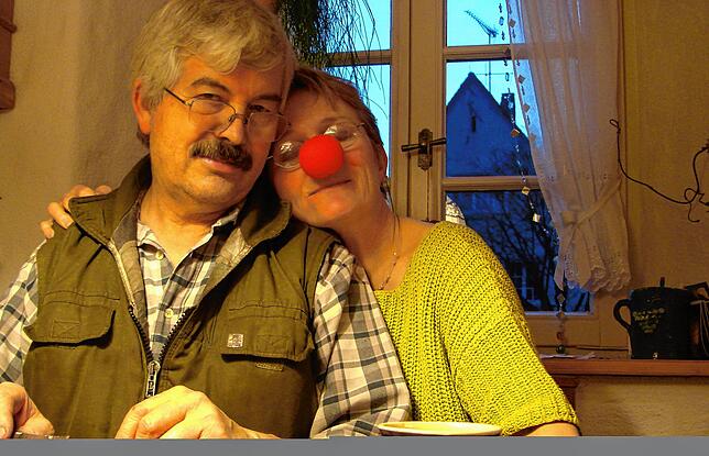 Bis ans Lebensende – das hat sich das Paar mit seiner Ehe versprochen. Und Spaß und Freude gehören für Bärbel und Bernhard ...