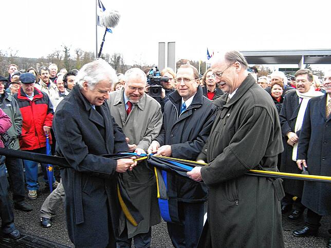 Bürgermeister Roland Wasmer, Stadtammann Ruedi Lüscher, Regierungsrat Peter C. Beyeler und Regierungspräsident Sven von Ungern-Sternberg ...