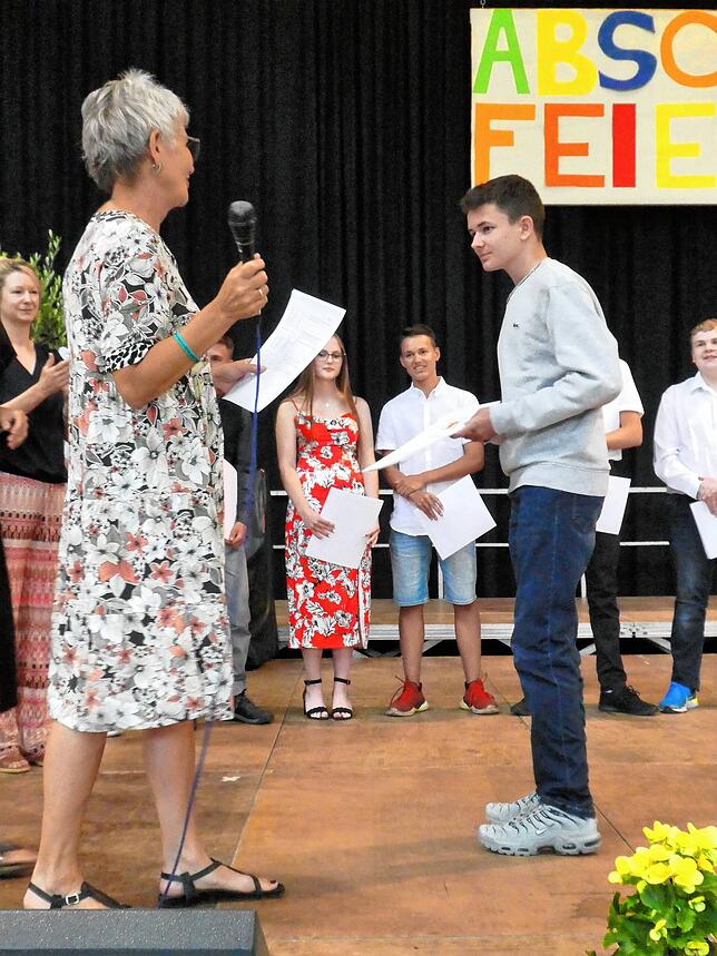 Bild 15: Bilder von der Zeugnisübergabe am Schulverbund Nellenburg Stockach &ndash; Teil 1