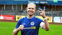 Der Pfullendorfer Kapitän Heiko Behr erzielte mit seinen drei Toren einen klassischen Hattrick zm 4:1-Erfolg über den ESV Südstern Singen.