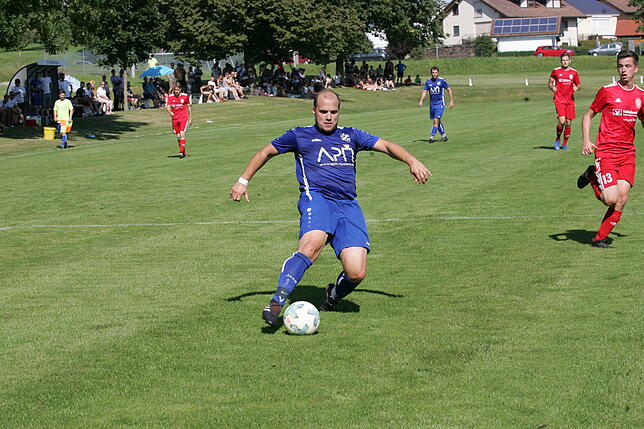 Bild 13: FC Geißlingen siegt im Klettgauderby gegen den FC Grießen mit 6:2 &ndash; wir haben die Bilder!