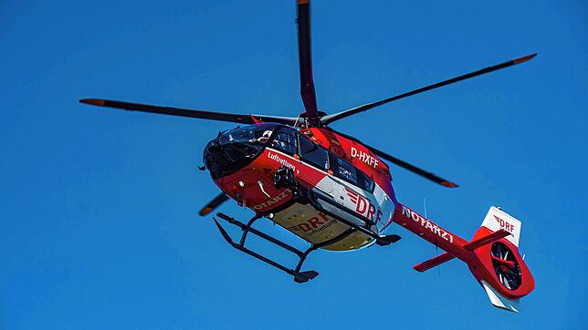Ein Rettungshubschrauber im Einsatz. (Symbolbild) Gleich zwei Helikoptereinsätze gab&lsquo;s am Donnerstag im Kreis Waldshut.