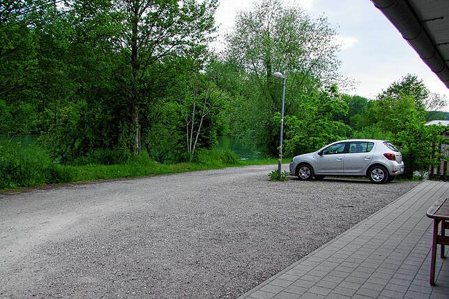 Nachdem es bei Hochwasser immer wieder zu Überschwemmungen kam, wurde der Uferbereich des Rheins beim Campingplatz Hohentengen erhöht. ...