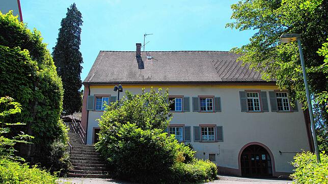 Das Pfarrhaus Degernau soll als eines von vier Pfarrhäusern der Seelsorgeeinheit Klettgau-Wutöschingen verkauft werden, den Mietern wird ...