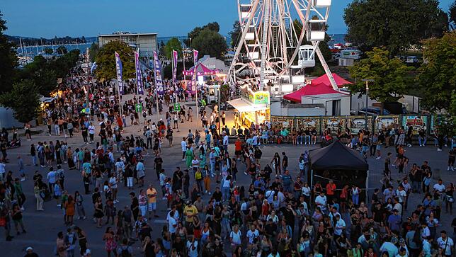 Bild 8: Konstanzer Seenachtfest 2022: Flanieren und Schlemmen am Konstanzer Hafen