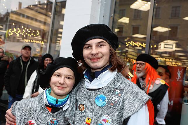 Bild 16: Närrisches Treiben beim Narrenmarkt 2024 in Konstanz