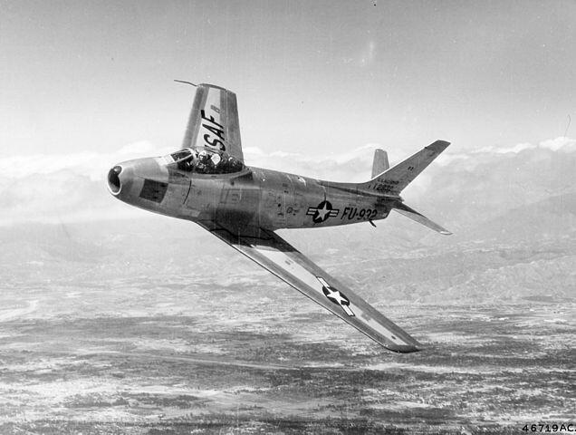 Diesen frühen Düsenjäger, eine F-86 „Sabre“, flog Edwin Aldrin bei der US-Luftwaffe im Koreakrieg.