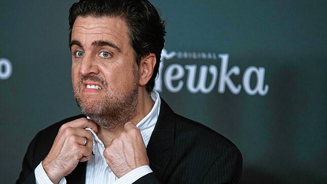 Schauspieler Bastian Pastewka erinnert sich noch gut an die eigene Schulzeit.