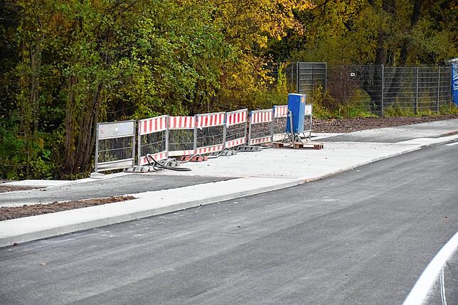 Bild 19: Abriss und Neubau: Ein Rückblick in 20 Bildern auf die Brücken-Großbaustelle auf der B313 vor dem Stockacher Rißtorf-Kreisel