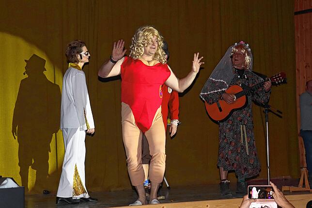 Bild 18: Bunter Abend der Stahringer Schoofwäscherzunft: Ein unvergessliches Show-Erlebnis in der Homburghalle